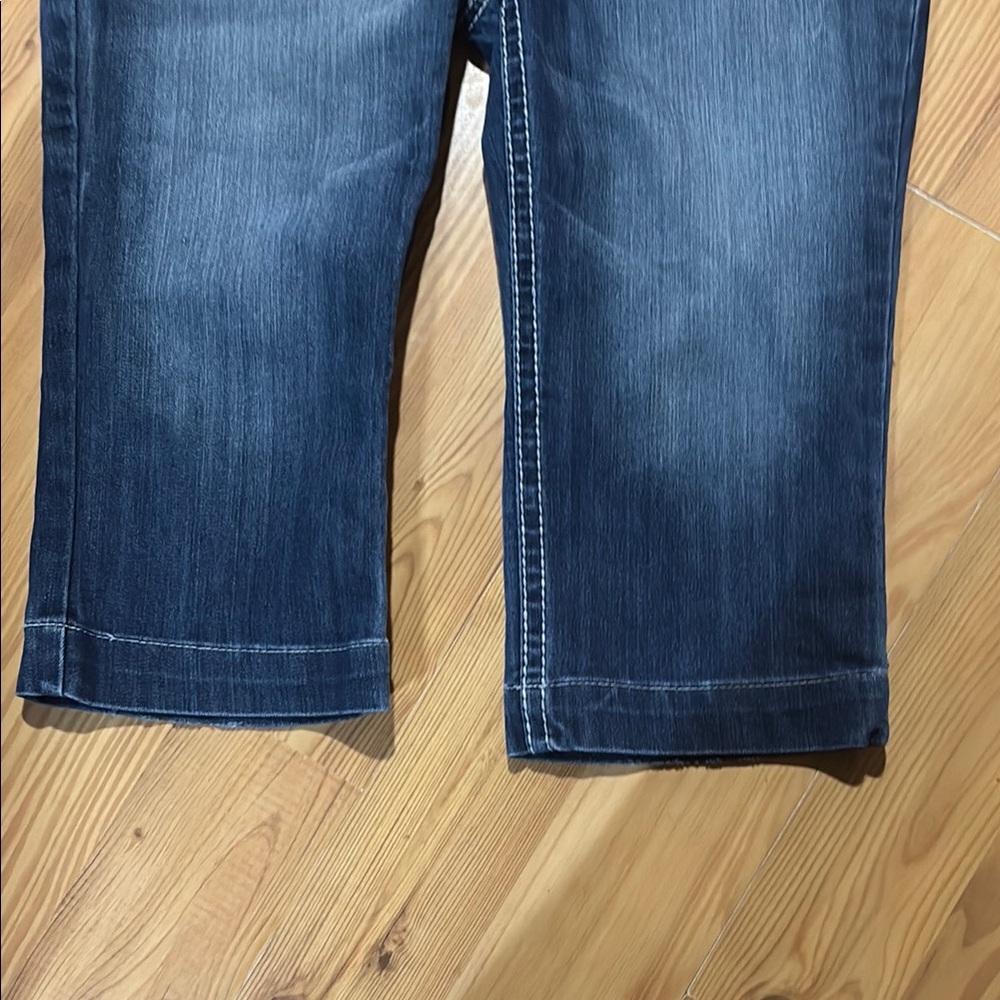 Classic Blue capris with Faded Wash - Picture 6 of 9